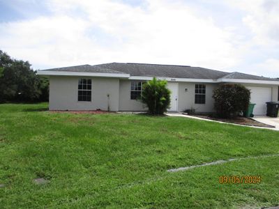 2931 Sw Birtle Court, House other with 3 bedrooms, 2 bathrooms and null parking in Port St Lucie FL | Image 1