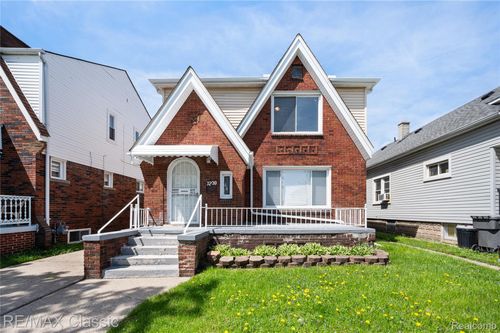 7239 Barrie St, Dearborn, MI, 48126-1321 | Card Image