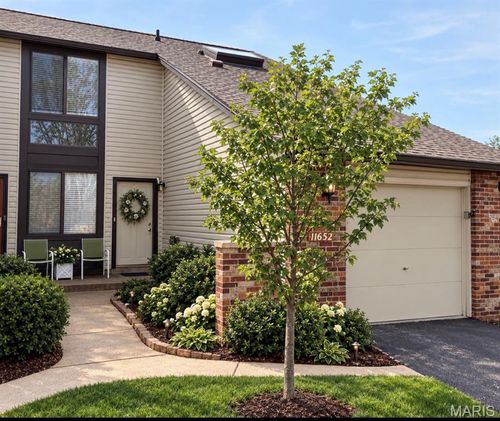 11624 Cedar Walk Drive, Maryland Heights, MO, 63146 | Card Image