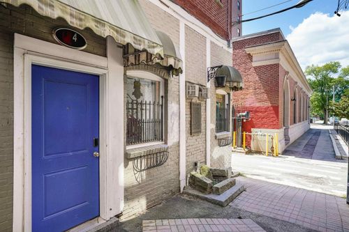apt-1-4 Dean Ave, Manchester, NH, 03101-1984 | Card Image