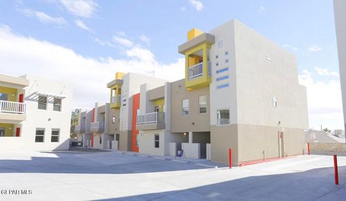 d4-410 Thorn Ave, El Paso, TX, 79912-1338 | Card Image