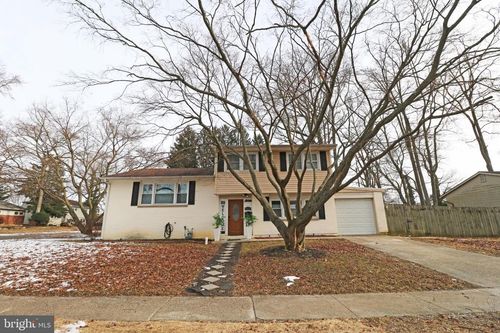 131 Compass Dr, CLAYMONT, DE, 19703-1301 | Card Image