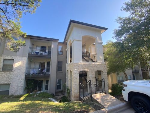 1008-6000 Shepherd Mountain Cv, Austin, TX, 78730-4904 | Card Image