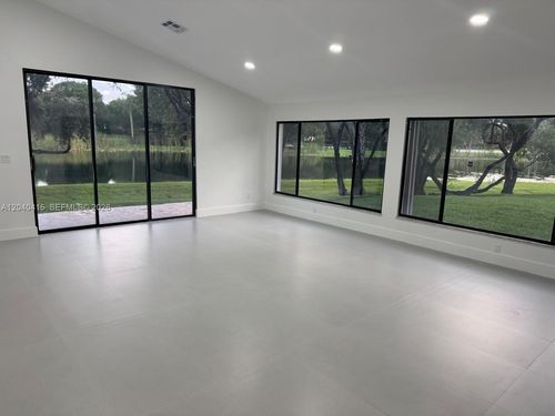 2360 Dover, Weston, FL, 33326-2324 | Card Image