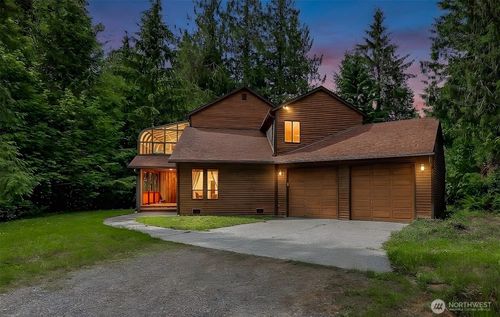 1012 Carlson Rd, Snohomish, WA, 98290-9738 | Card Image