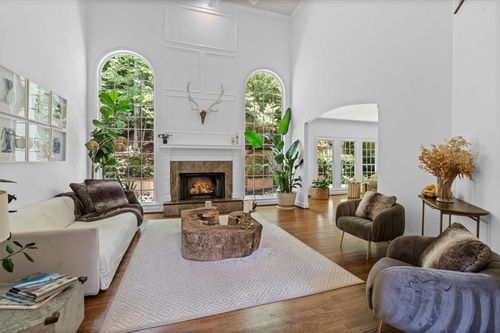 2134 River Cliff Dr, Roswell, GA, 30076-3904 | Card Image