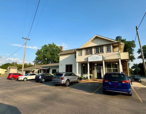 1N279 Lafox Rd, Lafox, IL, 60147-1000 | Card Image