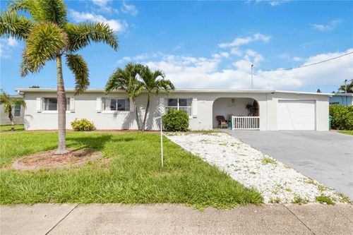 136 Godfrey Ave Ne, PORT CHARLOTTE, FL, 33952-9008 | Card Image
