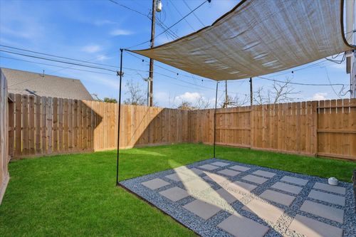 227 S Broadway St, La Porte, TX, 77571-5311 | Card Image