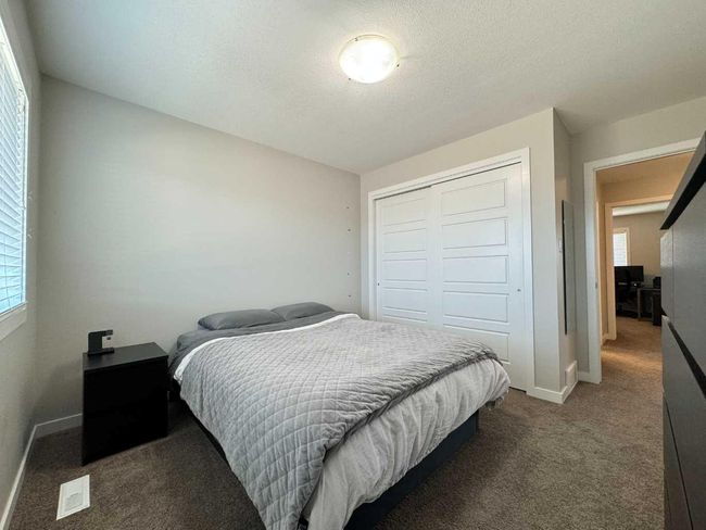 70 Moonlight Boulevard W, Home with 4 bedrooms, 3 bathrooms and 4 parking in Lethbridge AB | Image 26