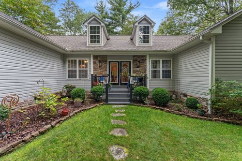 217 Crestwood Rd, Cashiers, NC, 28717-6009 | Card Image