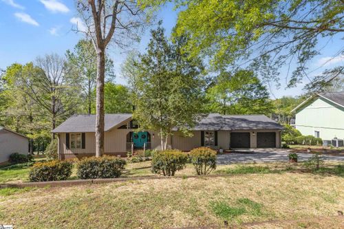 302 Sassafras Dr, Taylors, SC, 29687-6433 | Card Image