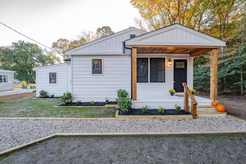 16 Virginia Ave, CAPE MAY COURT HOUSE, NJ, 08210-3622 | Card Image