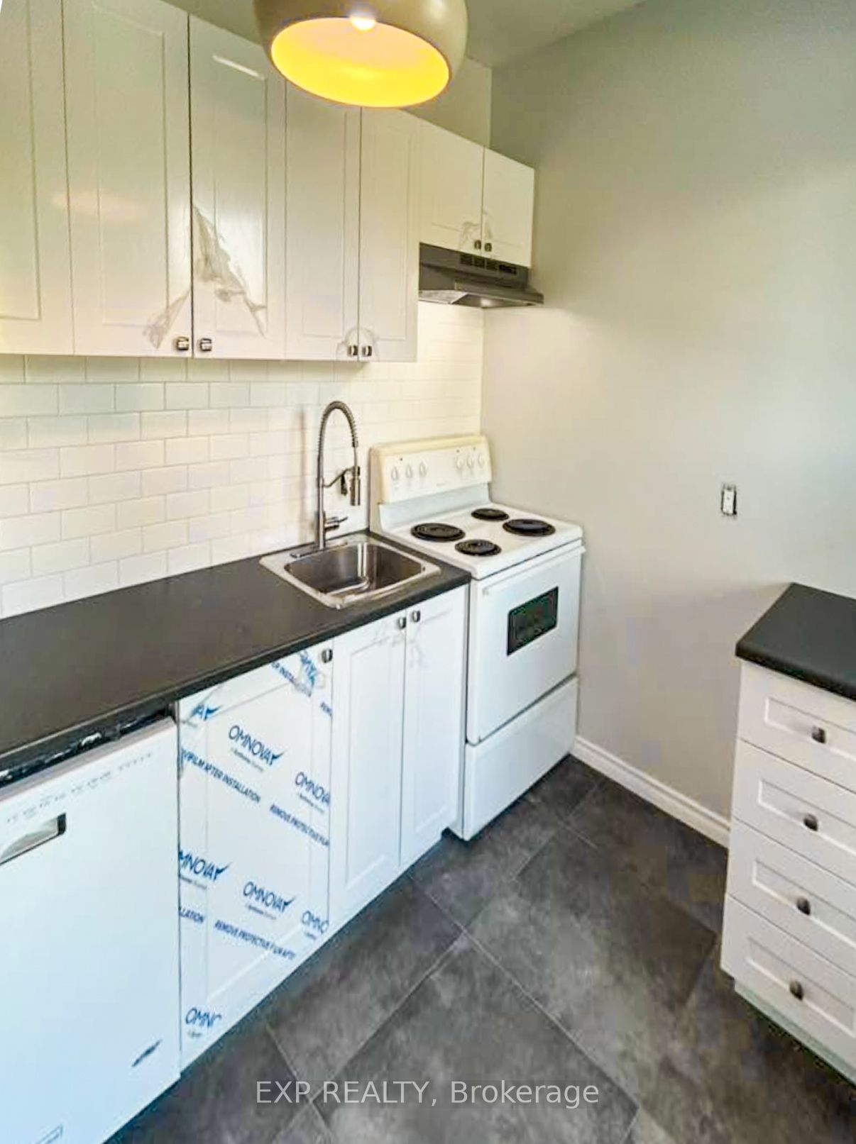 Commercial Sale in Lower Town - Sandy Hill 2