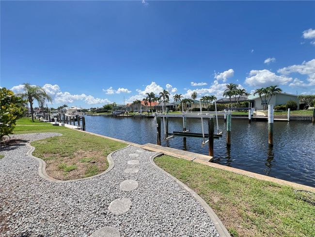 2526 Brazilia Ct, House other with 3 bedrooms, 2 bathrooms and null parking in PUNTA GORDA FL | Image 37