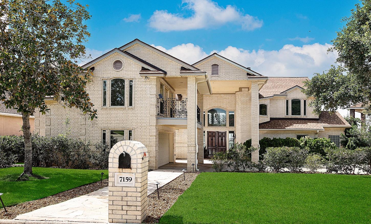 Residential Lease in Willis 3