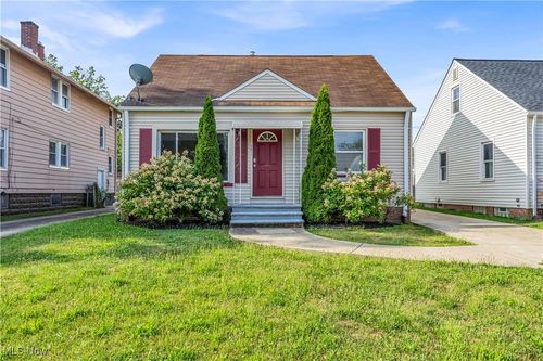 2411 Brookdale Ave, Parma, OH, 44134-1901 | Card Image