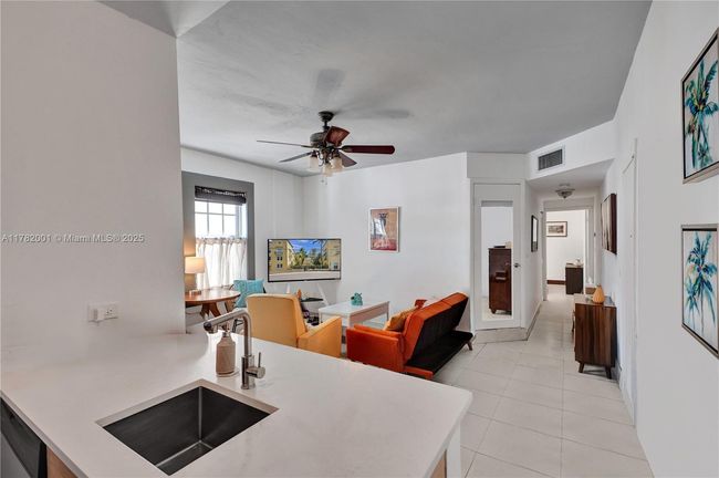 APT-202 - 536 14 Th St, Condo with 2 bedrooms, 2 bathrooms and null parking in Miami Beach FL | Image 4