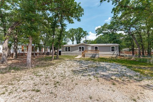 1613 Mockingbird Ln, Azle, TX, 76020-4545 | Card Image