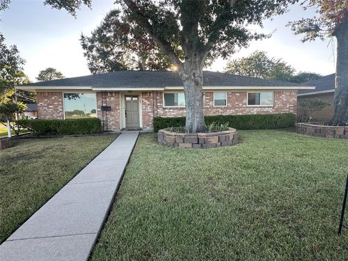 1132 Mahlmann St, Rosenberg, TX, 77471-3906 | Card Image