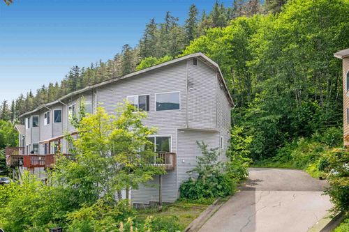 2892 Simpson Ave, Juneau, AK, 99801-2062 | Card Image