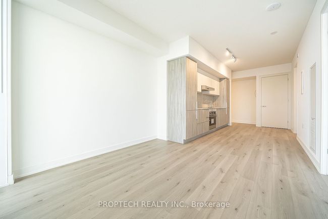 3009 - 138 Downes St, Condo with 2 bedrooms, 1 bathrooms and null parking in Toronto ON | Image 5