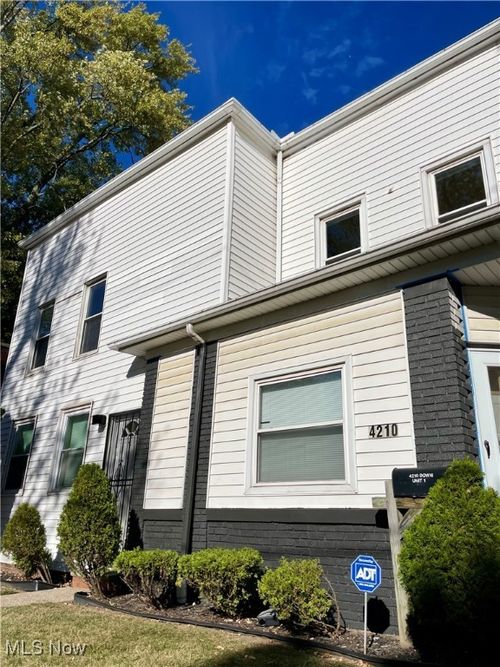 4210 Clinton Ave, Cleveland, OH, 44113-2874 | Card Image