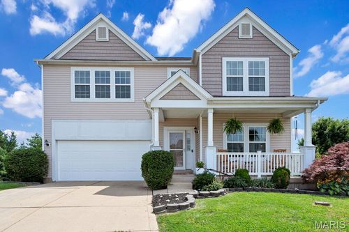 2023 Preston Woods Pkwy, Lake St Louis, MO, 63367-6506 | Card Image