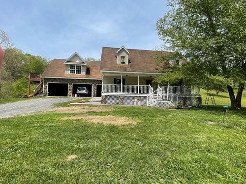 2257 Upper Copper Creek Rd, Castlewood, VA, 24224-6290 | Card Image
