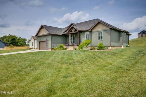 545 Pleasant Valley Rd, Jonesborough, TN, 37659-3934 | Card Image