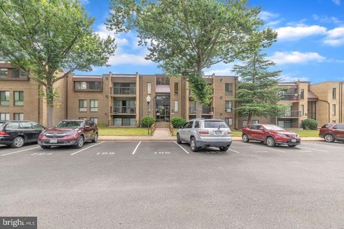 203-7587 Margate Ct, Manassas, VA, 20109-7587 | Card Image
