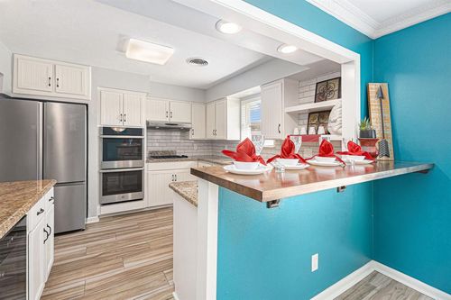 7730 Chantilly Cir, Galveston, TX, 77551-1629 | Card Image