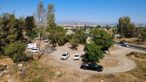 2 E 4th St, Perris, CA, 92570 | Card Image