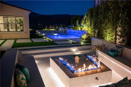 100 Albero, Irvine, CA, 92602-0316 | Card Image