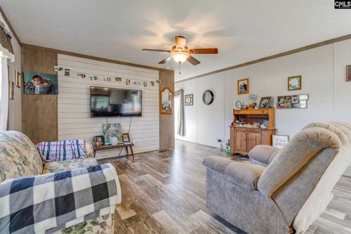 628 Bell Rd, Mayesville, SC, 29104-9008 | Card Image