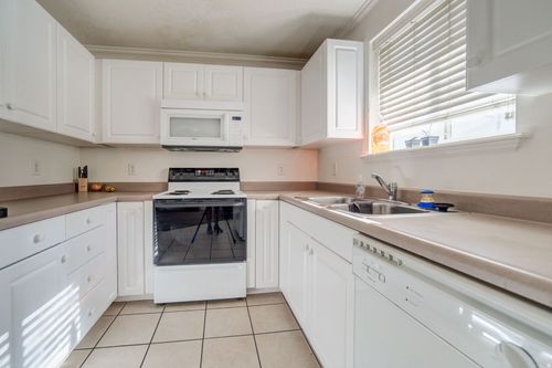 302-72 W 300 N, Provo, UT, 84601-8444 | Card Image