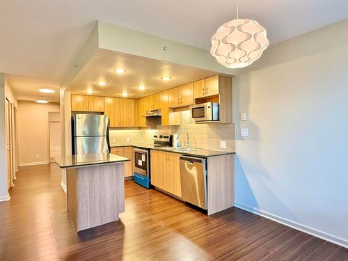 305-9232 University Cres, Burnaby, BC, V5A0A3 | Card Image