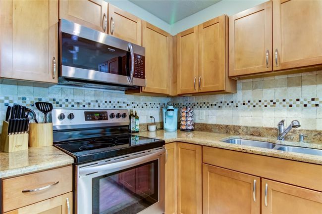 5 - 2291 Americus Boulevard W, Condo with 2 bedrooms, 2 bathrooms and null parking in Clearwater FL | Image 15