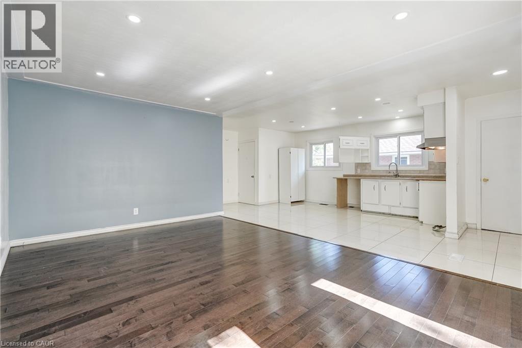 Residential in Hamilton 4