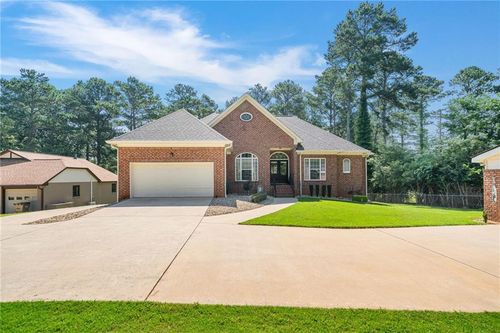 6642 Crestwood Peninsula, Flowery Branch, GA, 30542-2647 | Card Image