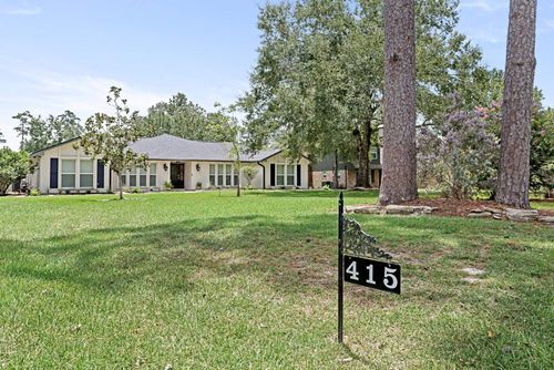 415 W Pineshadows Dr, Sour Lake, TX, 77659-9226 | Card Image
