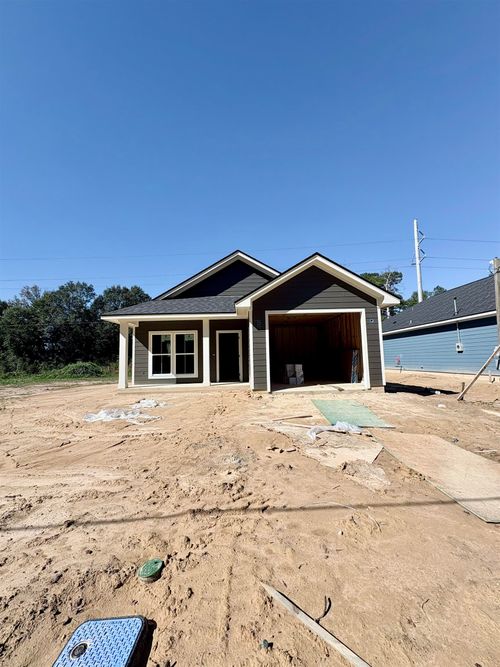 9976 Golden Ln, Lumberton, TX, 77657-7961 | Card Image