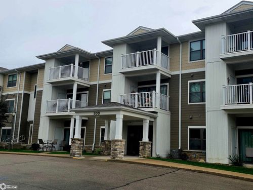 apt-212-809 7th Ave N, Clear Lake, IA, 50428-1582 | Card Image