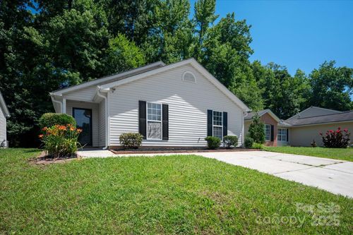 5717 Fairchase Ave, Charlotte, NC, 28269-5417 | Card Image