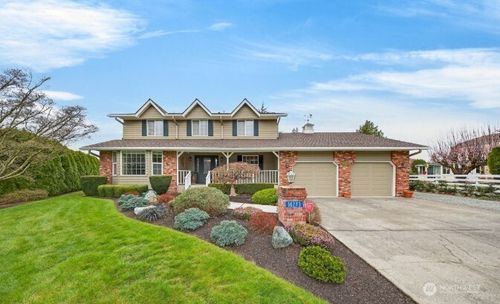 16273 Par Four Ln, Burlington, WA, 98233-3808 | Card Image