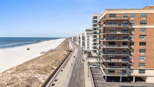 505-26 W Broadway, Long Beach, NY, 11561-4062 | Card Image