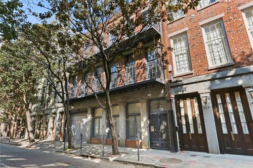 apt-3b-423 Gravier St, New Orleans, LA, 70130-2446 | Card Image