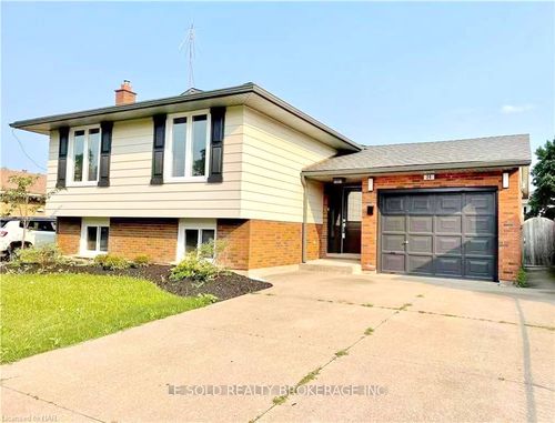bsmt-24 Winnifred Ave, Saint Catharines, ON, L2M7H3 | Card Image