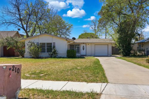 210 N Guilford Dr, San Antonio, TX, 78217-5716 | Card Image