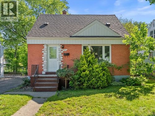 962 Askin Ave, Windsor, ON, N9B2X7 | Card Image